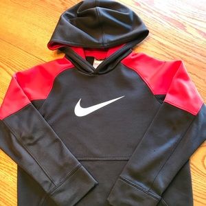 Boys Nike Therma Sweatshirt Size Small